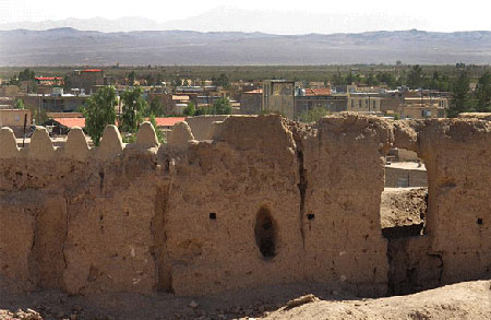 ارگ انار بنای تاریخی و قدیمی در کرمان